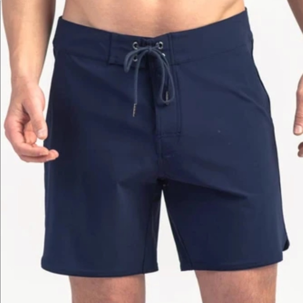 Rhone 7” Board Short - Size 33